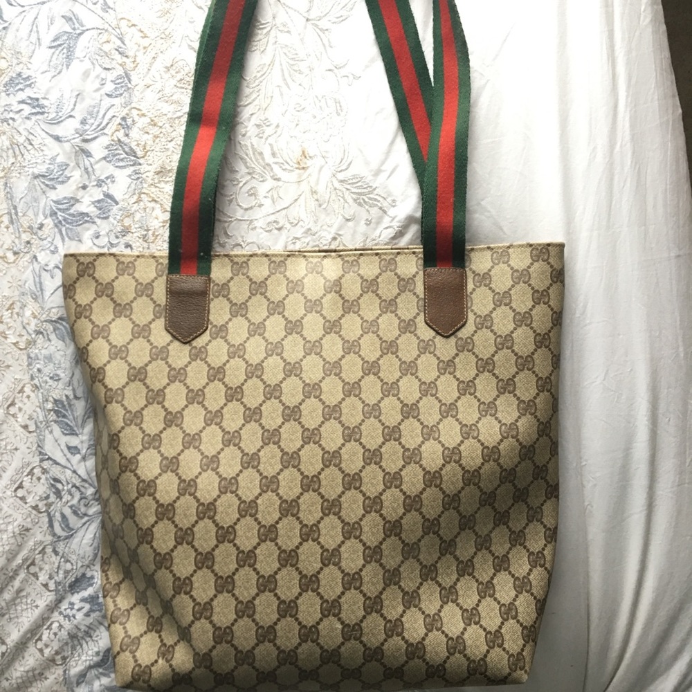 Large Leather Gucci bag